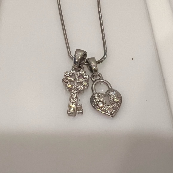 Cute Lock and Key Necklace - Picture 2 of 4